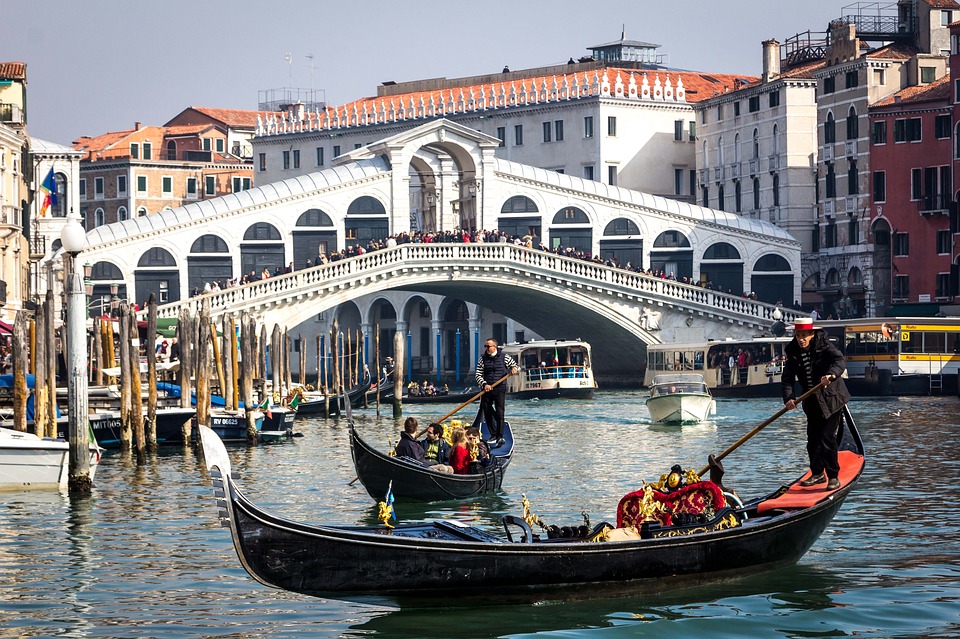 В Венеции планируют взимать плату за вход