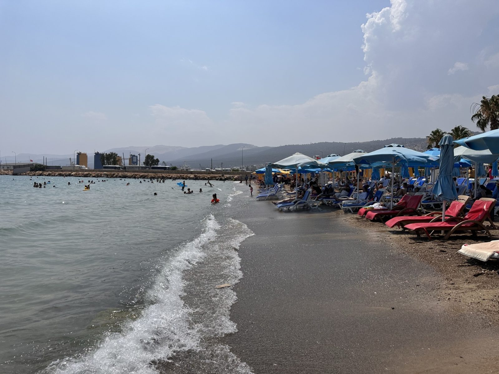 Пляж Ташуджу (Taşucu Plajı) — 10 фото, как добраться из Мерсина